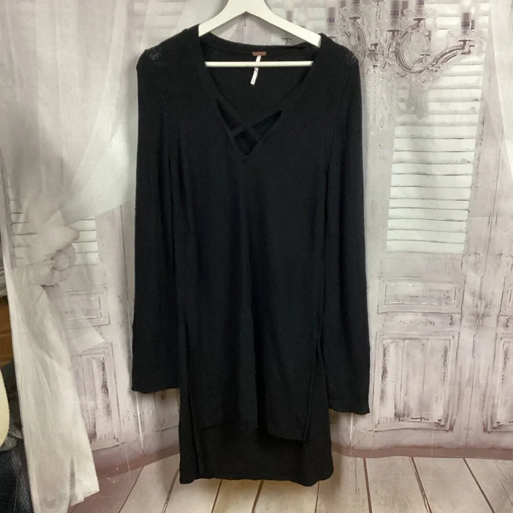 Free People Criss- Cross Tunic Sweater Black M